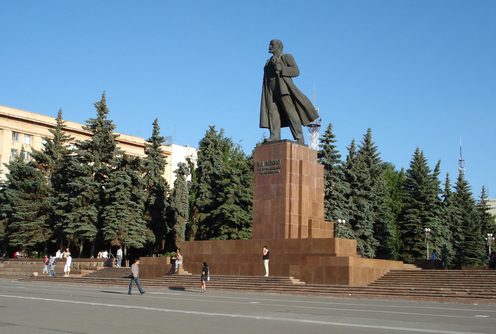 Памятник Ленину на пл Ленина